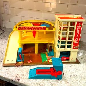 Vintage Fisher Price Garage Parking Ramp Service Center